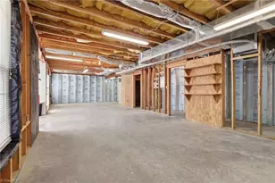 102 Jamestown Oaks Dr, Jamestown, NC 27282 - Photo 35