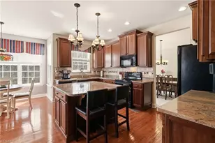 102 Jamestown Oaks Dr, Jamestown, NC 27282 - Photo 11