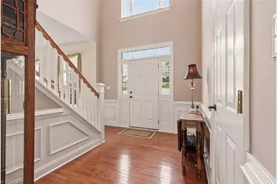 102 Jamestown Oaks Drive, Jamestown, NC 27282 - Photo 5