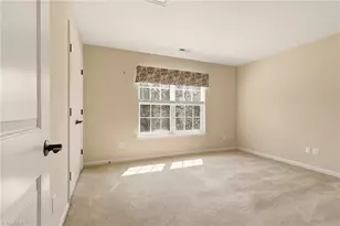 102 Jamestown Oaks Dr, Jamestown, NC 27282 - Photo 31