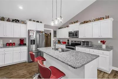 1004 Black Farm Road, Thomasville, NC 27360 - Photo 13