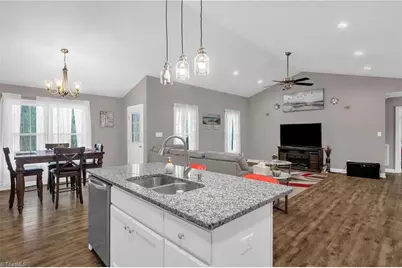 1004 Black Farm Road, Thomasville, NC 27360 - Photo 11