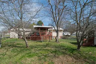 407 N 9th St, Mebane, NC 27302 - Photo 43