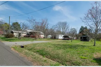 407 N Ninth Street, Mebane, NC 27302 - Photo 45