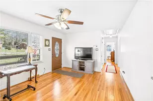 407 N 9th St, Mebane, NC 27302 - Photo 7