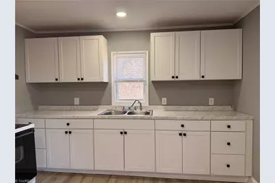 2421 Daisy Street, Winston-Salem, NC 27107 - Photo 11