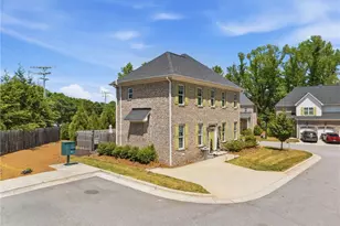 2 Gingerly Wy, Greensboro, NC 27455 - Photo 3