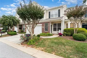 215 Channel Cove Ct, Jamestown, NC 27282 - Photo 3