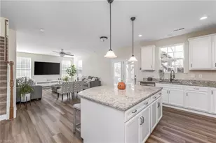 128 S Honey Locust Dr, Thomasville, NC 27360 - Photo 9