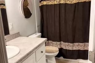 814 Parkwood St, Burlington, NC 27215 - Photo 5