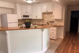 814 Parkwood St, Burlington, NC 27215 - Photo 9