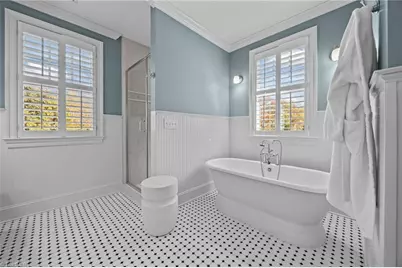 2006 Dalton Road, Greensboro, NC 27408 - Photo 17