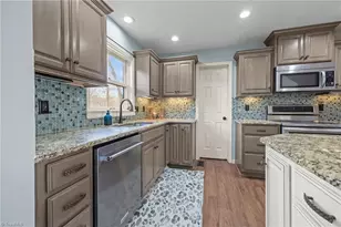 301 Beck Forest Ln, Thomasville, NC 27360 - Photo 11