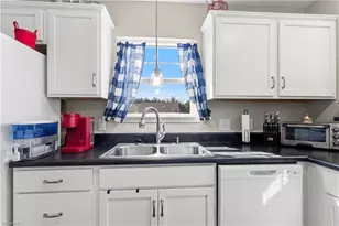 112 McCleskey Dr, Yadkinville, NC 27055 - Photo 5