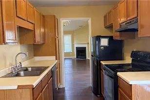 25 Treeble Ct, Greensboro, NC 27406 - Photo 7