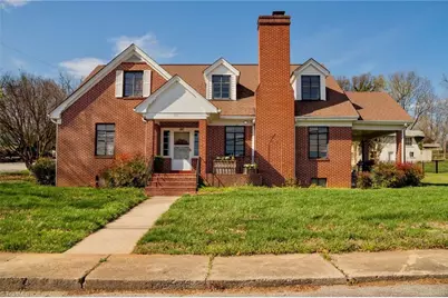 316 D Street, North Wilkesboro, NC 28697 - Photo 1