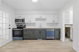2301 Ontario St, Greensboro, NC 27403 - Photo 13