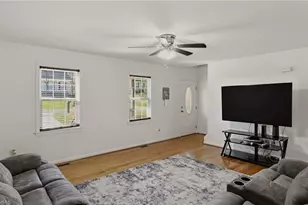 3649 Turret Dr, Winston-Salem, NC 27101 - Photo 7