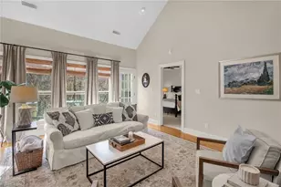 130 Sunset Cir, Greensboro, NC 27408 - Photo 13