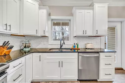 362 Fairway Oaks Drive, West Jefferson, NC 28694 - Photo 15