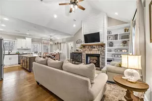 362 Fairway Oaks Dr, West Jefferson, NC 28694 - Photo 9