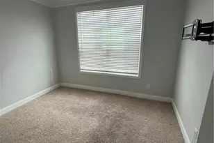 216 Stamm Dr, Greensboro, NC 27455 - Photo 9