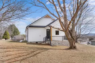 219 Grayson St, Sparta, NC 28675 - Photo 29