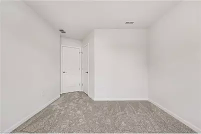 910 Plum Creek Place, Greensboro, NC 27405 - Photo 21