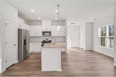 910 Plum Creek Place, Greensboro, NC 27405 - Photo 9