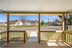 303 Orchard St, Mount Airy, NC 27030 - Photo 5