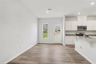 1411 Allegheny River St, Greensboro, NC 27405 - Photo 9