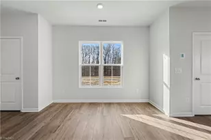 1409 Allegheny River St, Greensboro, NC 27405 - Photo 7