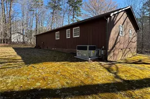 1055 Brookridge Dr, Walnut Cove, NC 27052 - Photo 39