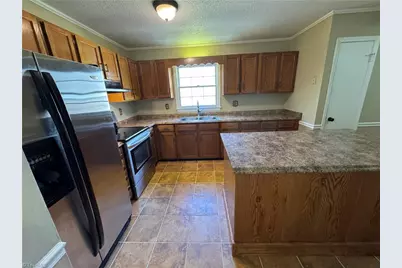 1055 Brookridge Drive, Walnut Cove, NC 27052 - Photo 7