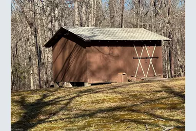 1055 Brookridge Drive, Walnut Cove, NC 27052 - Photo 35