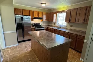 1055 Brookridge Dr, Walnut Cove, NC 27052 - Photo 11