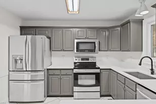 2392 Hickory Forest Dr, Asheboro, NC 27203 - Photo 13