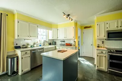 9516 White Tail Trail, Kernersville, NC 27284 - Photo 13