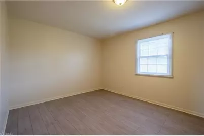 321 Vineyard Park Court, Winston-Salem, NC 27104 - Photo 17