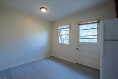 321 Vineyard Park Court, Winston-Salem, NC 27104 - Photo 9