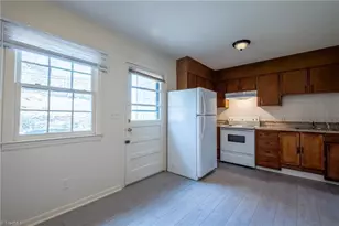 321 Vineyard Park Ct, Winston-Salem, NC 27104 - Photo 11