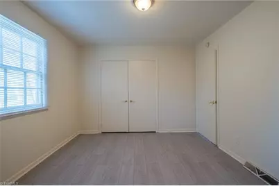 321 Vineyard Park Court, Winston-Salem, NC 27104 - Photo 17