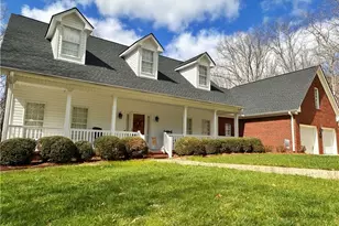 345 Arbor Ln, Eden, NC 27288 - Photo 3