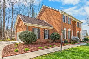 3204 Peninsula Dr, Jamestown, NC 27282 - Photo 5