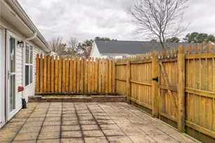 2221 Sweetbay Cir, Burlington, NC 27215 - Photo 39