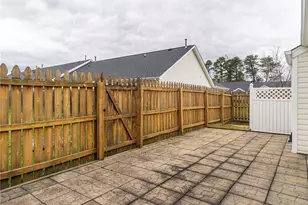 2221 Sweetbay Cir, Burlington, NC 27215 - Photo 37