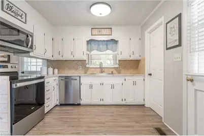 1401 Lambs Lane, Kernersville, NC 27284 - Photo 21