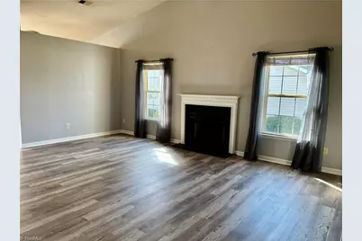 702 Oakmont Circle, Archdale, NC 27263 - Photo 3