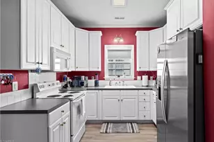 132 Sterling Point Ct, Winston-Salem, NC 27104 - Photo 11