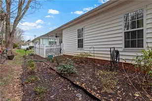 132 Sterling Point Ct, Winston-Salem, NC 27104 - Photo 27